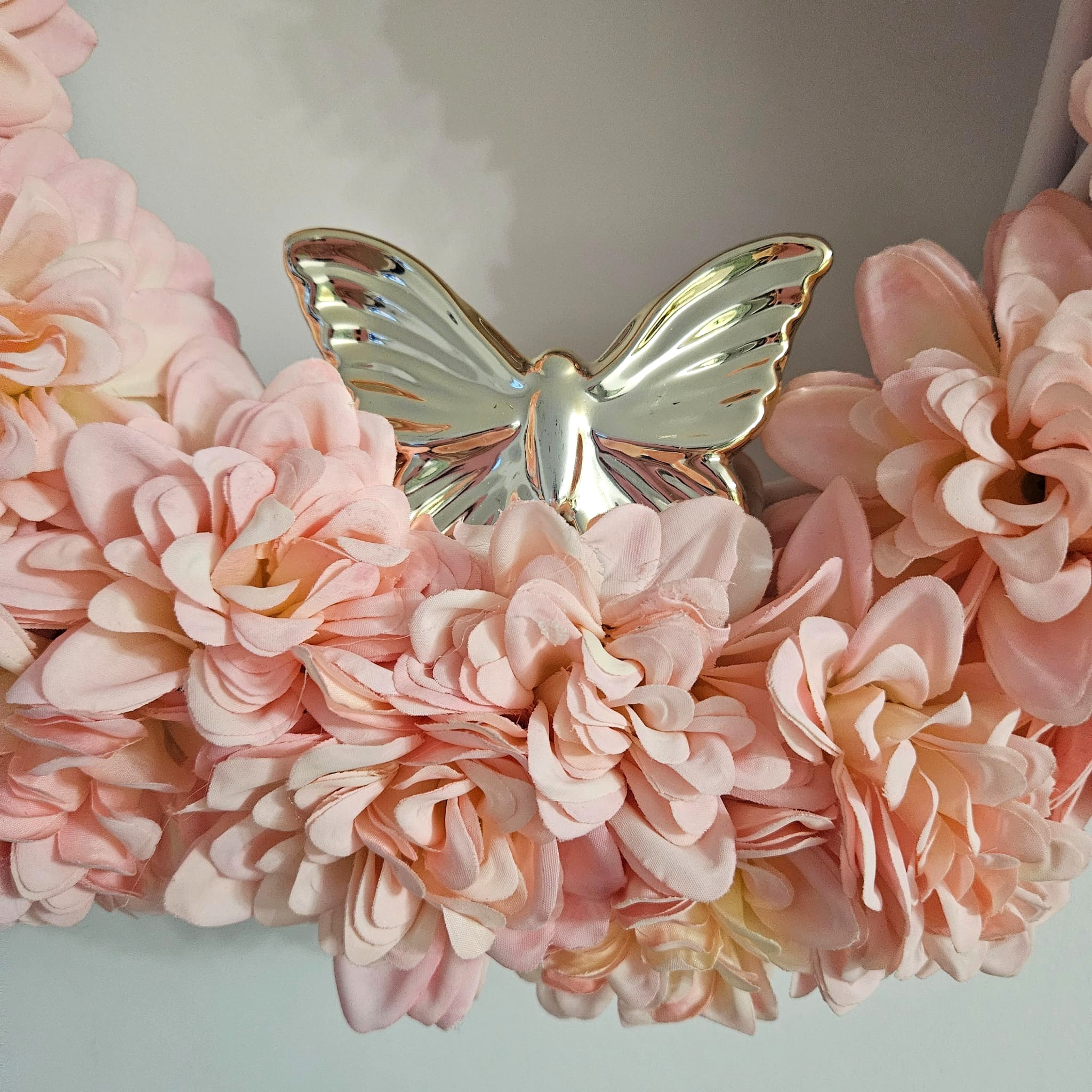 Wianek złoty motyl '40cm - obrazek 2